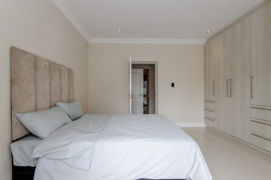 5 Bedroom Property for Sale in Sunset Beach Western Cape